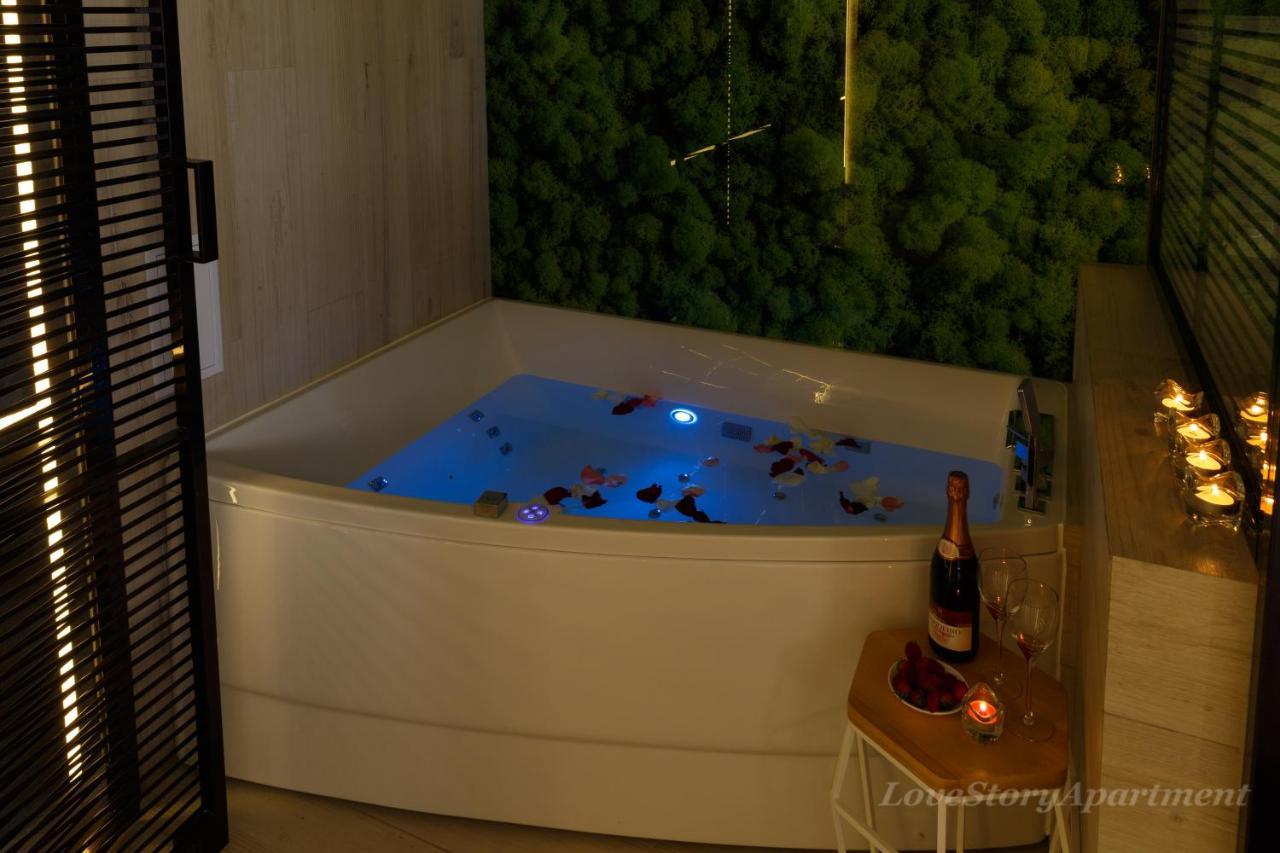 Luxury Apartments «Love Story» Ивано-Франковск Экстерьер фото